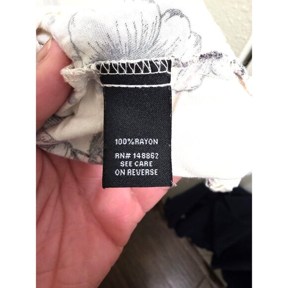 Torrid Floral Print Ivory Pink & Black Spaghetti Strap Sundress Smocked Bodice & - Picture 9 of 10